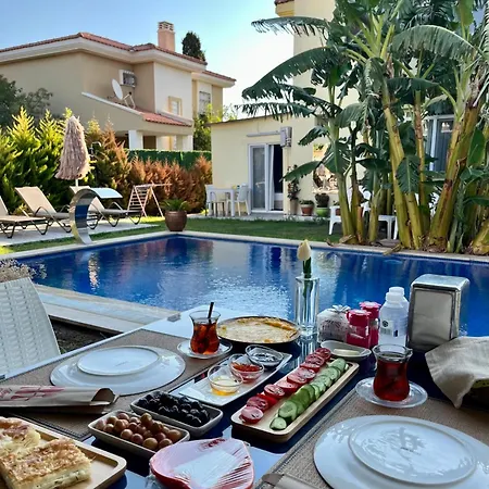 Odabasi Su Alacati מלון Çeşme